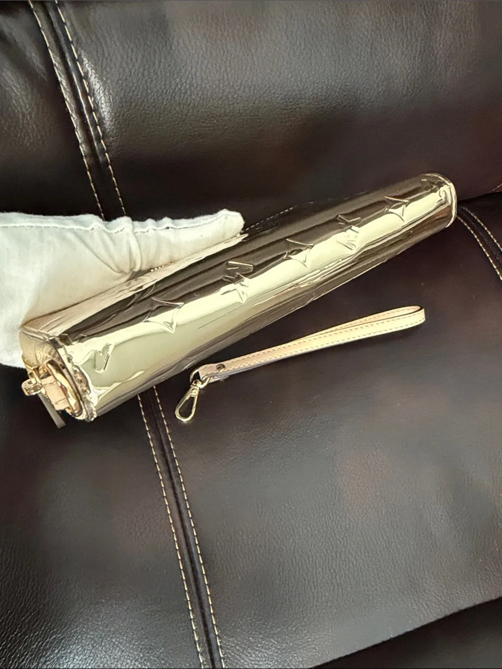 Michael Kors Gold Metallic Floral Embossed Wristlet Clutch New Without Tag.